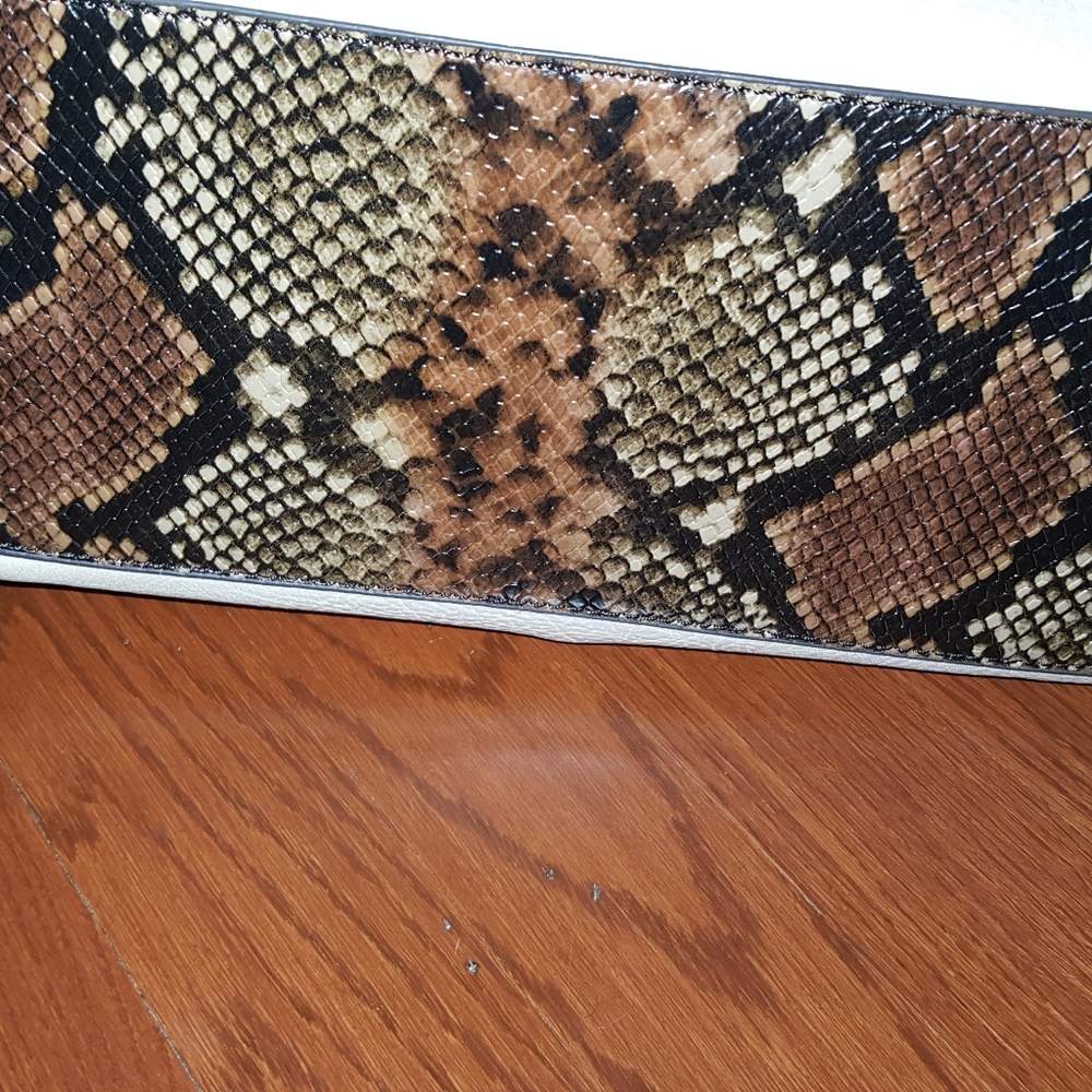 Bag - Picture 3 of 5